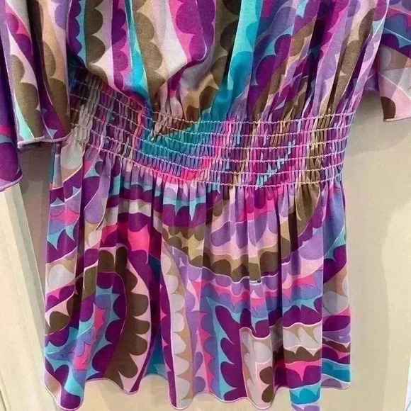 Trina Turk Los Angeles Medium Blouse Elastic detail at waist - Picture 9 of 9